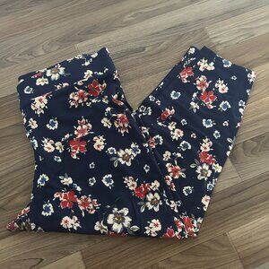 Torrid Cropped Floral Leggings (2x)